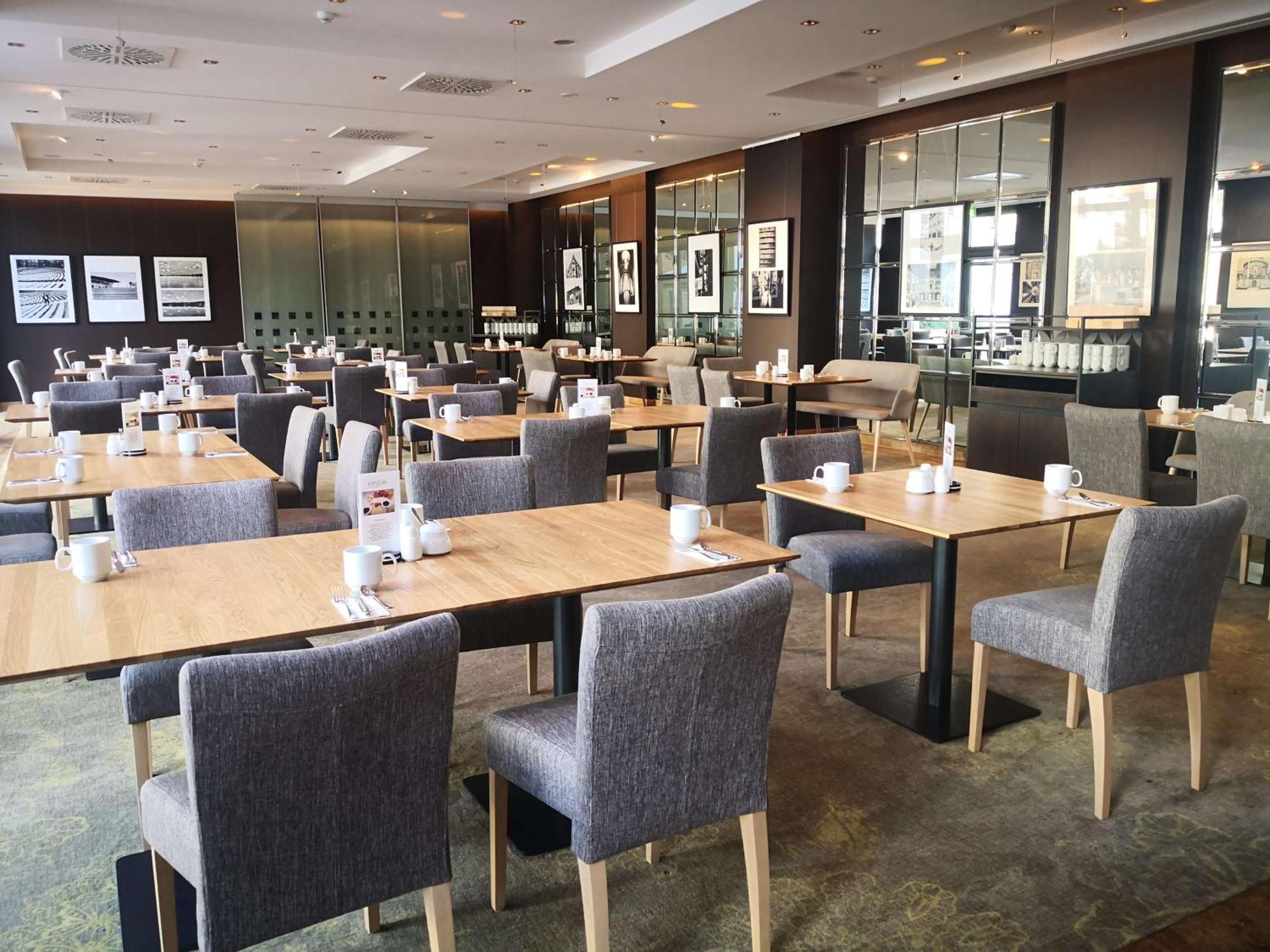 First Inn Hotel Zwickau Ngoại thất bức ảnh
